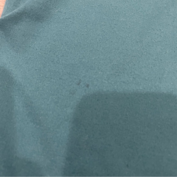 Gymshark Teal Regulate 1/4 Zip Pullover - Picture 8 of 10